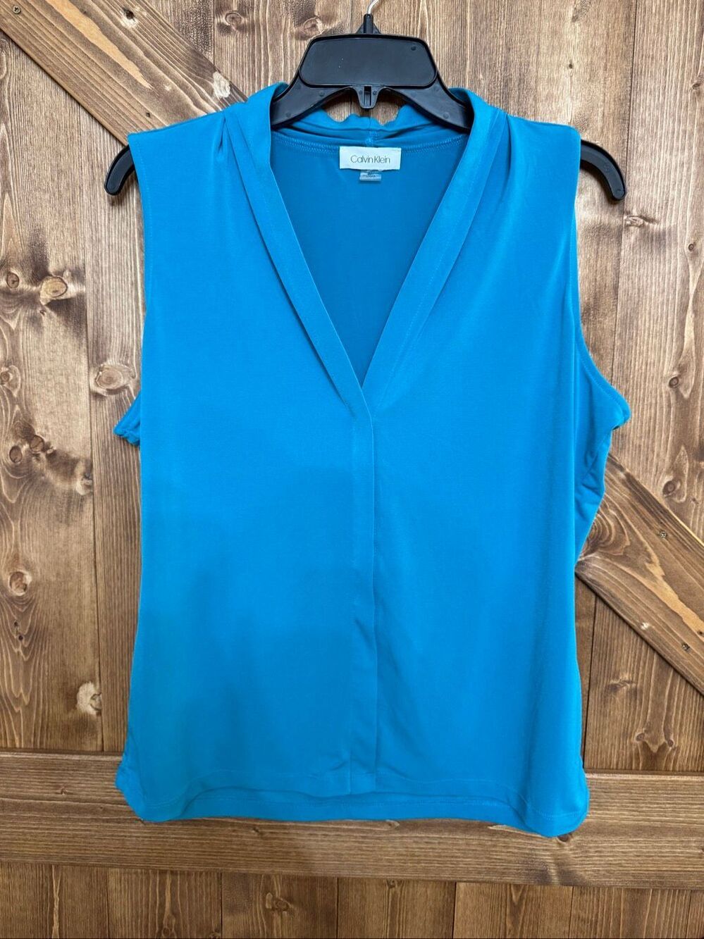 Calvin Klein Women’s Large Blue Sleeveless V Neck Blouse Top Career Casual (9315